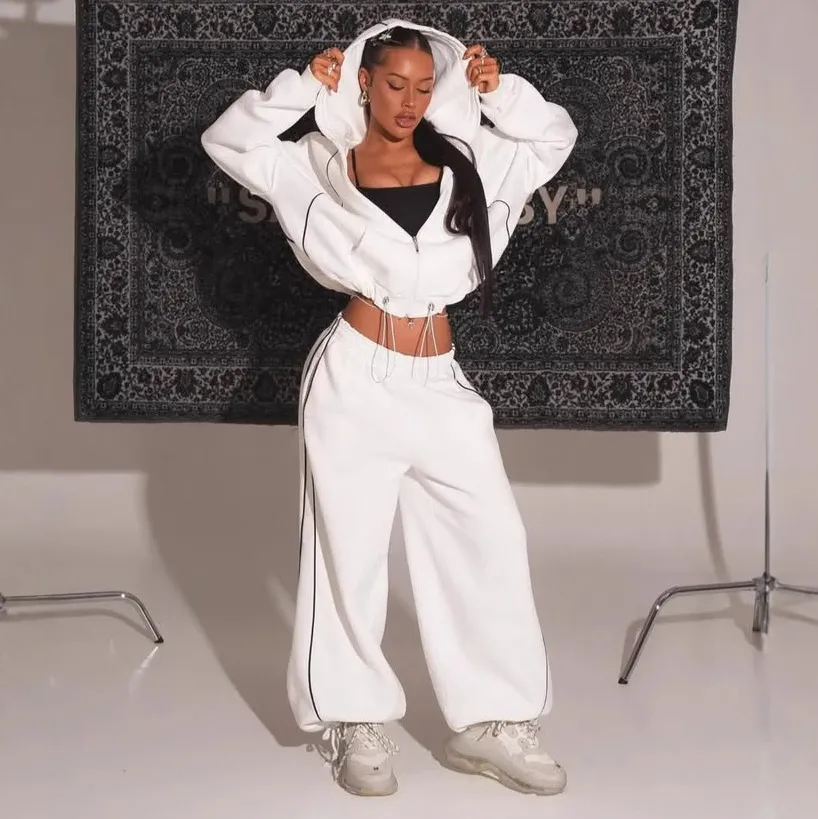 Women Athleisure Color Contrast Long-Sleeve Hoodies Loose Straight Pants Two-Piece Set