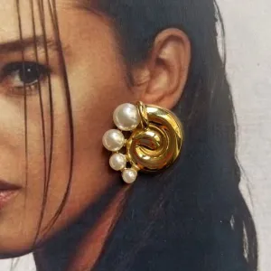 Women's Exaggerated Vintage Elegant Stainless Steel Plated 18k Gold Cast Thread Whirlpool Pearl Earrings