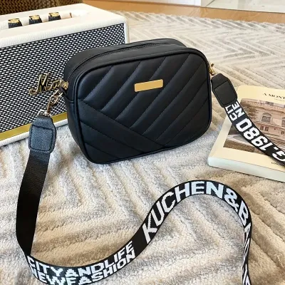 Women Fashion Casual Solid Color Rhombic Mini Crossbody Bag with Zipper