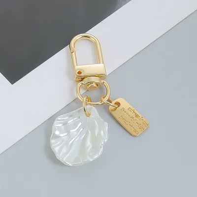 Women Fashion Pearl Chain Imitation Shell Pendant Keychain