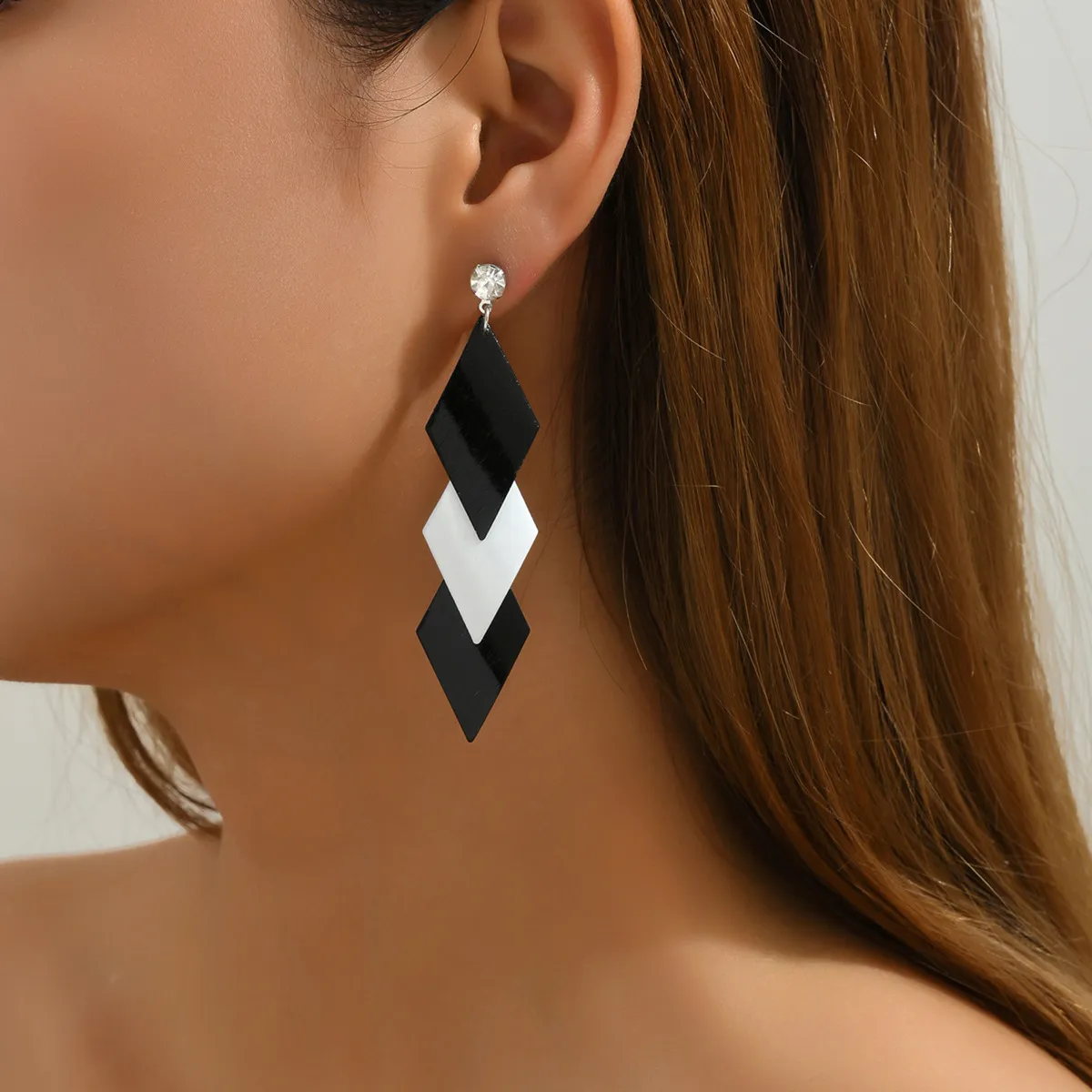 Fashion Women's Geometric Two-Color Rhombus Drop Earrings