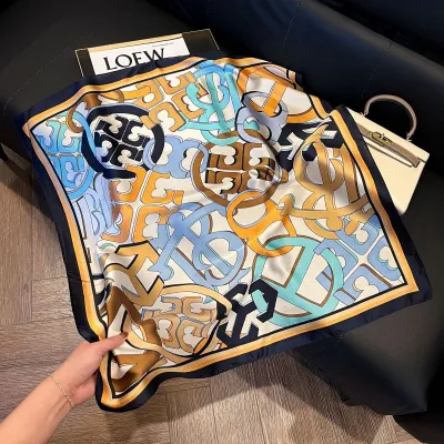 Women's Fashion Square Printed Imitation Silk Scarf 70x70cm