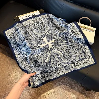 Women's Fashion Square Printed Imitation Silk Scarf 70x70cm