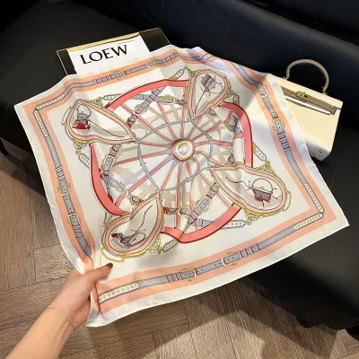 Women's Fashion Square Printed Imitation Silk Scarf 70x70cm