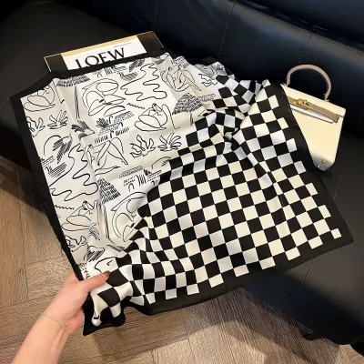 Women's Fashion Square Printed Imitation Silk Scarf 70x70cm