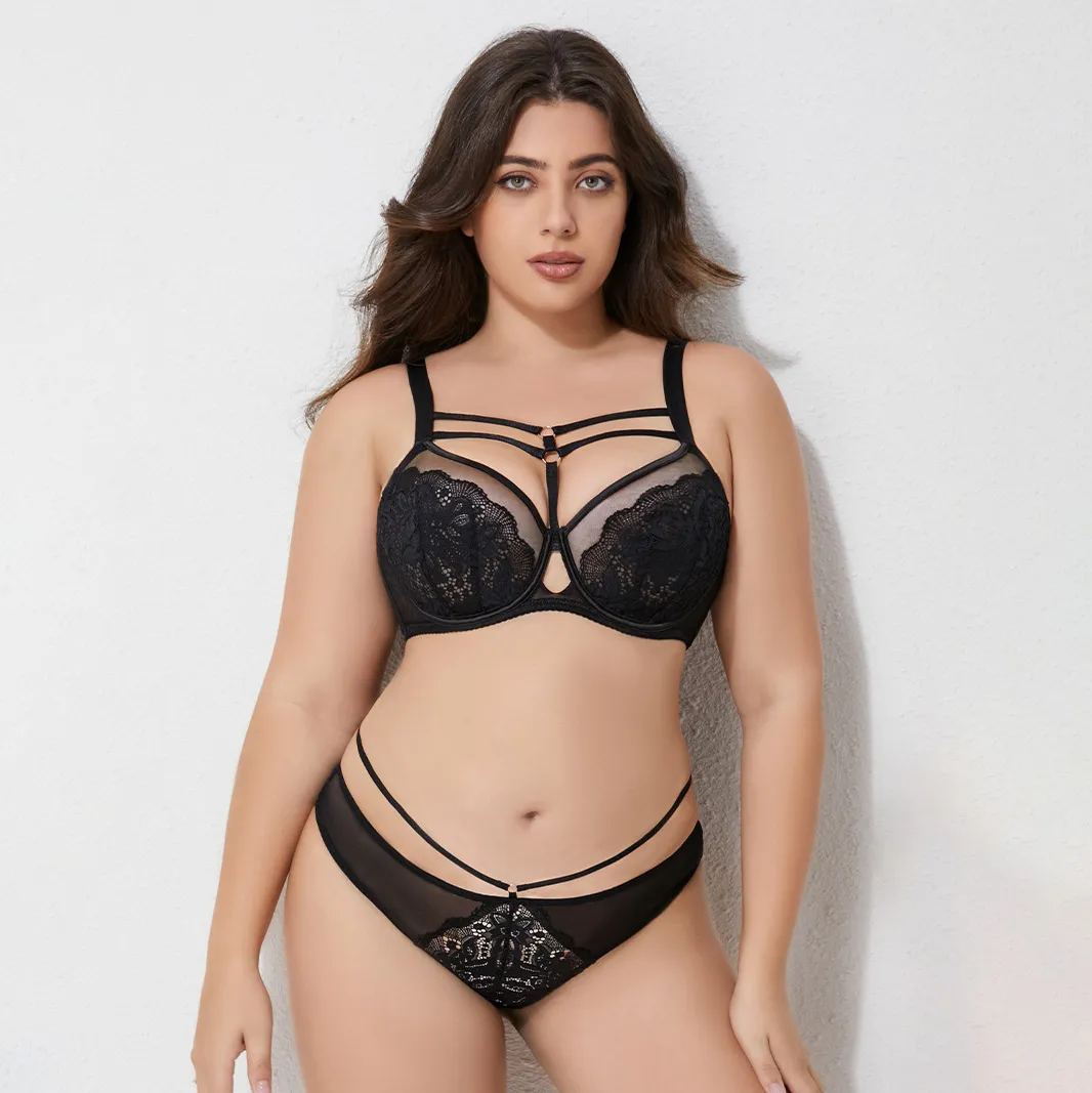 Women Sexy Lace Plus Size Bra And Underpants Set With Rear Three-Row Buckle