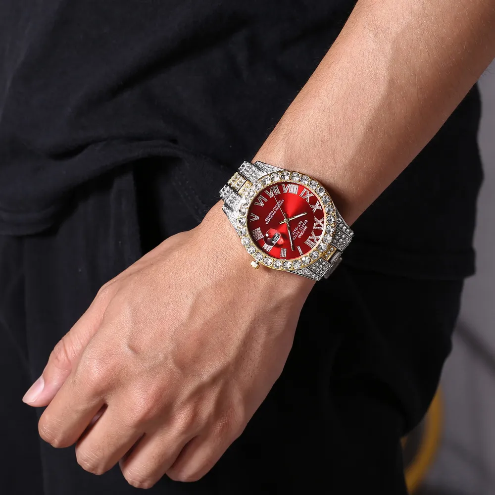 Men Fashion Rhinestone Steel Band Calendar Quartz Watch