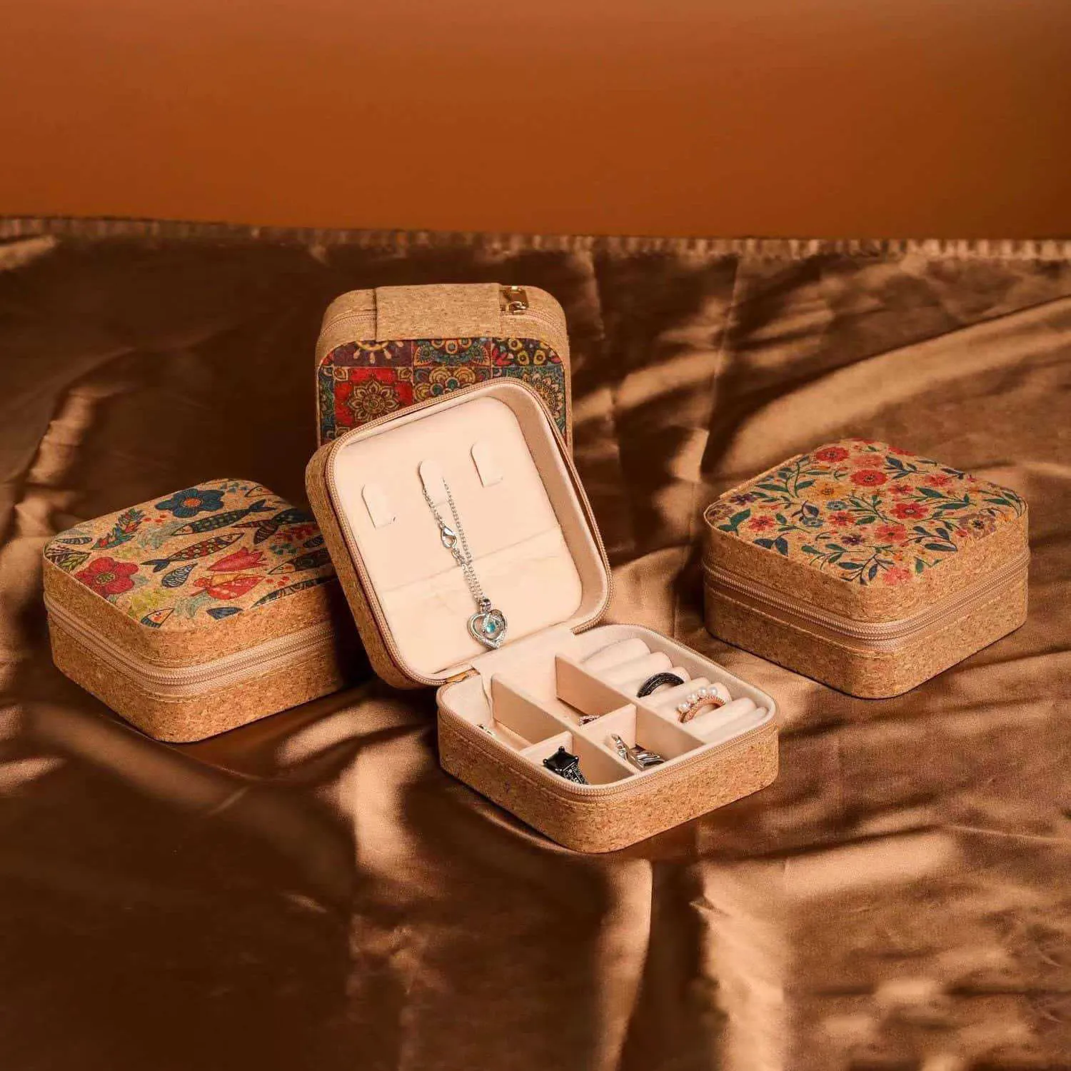 Fashion Portable Retro Hand-Painted Printed Storage Ring Necklace Jewelry Box