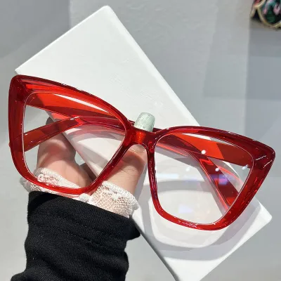 Fashion Casual Cat Eye Hollow Leg Sunglasses - Square Frame PC