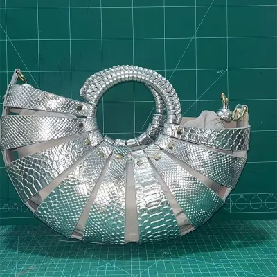 Women Fashion Solid Color Hollow Shell Basket PU Leather Handbag