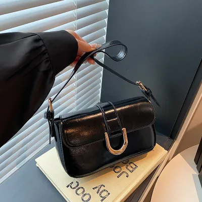 Women Fashion Casual Simple Solid Color PU Small Square Shoulder Bag Zipper Closure 14x6x24cm