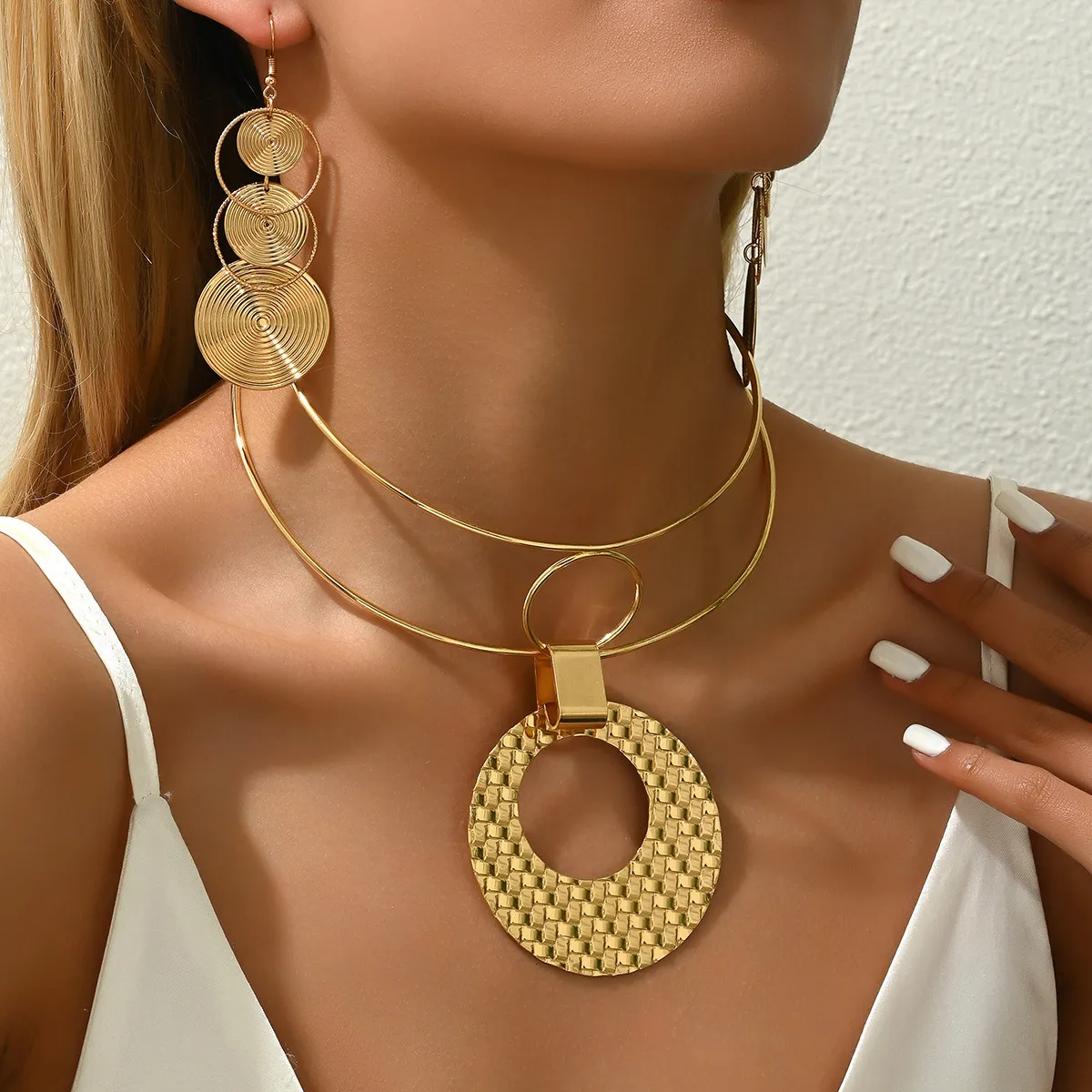 Women Fashion Exaggerated Geometric Round Necklace Earrings Set