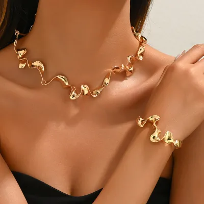 Women Fashion Geometric Design Jewelry Set Bracelet Necklace Set