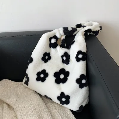 Women Fashion Cute Black White Floral Plush Shoulder Bag with Magnetic Buckle