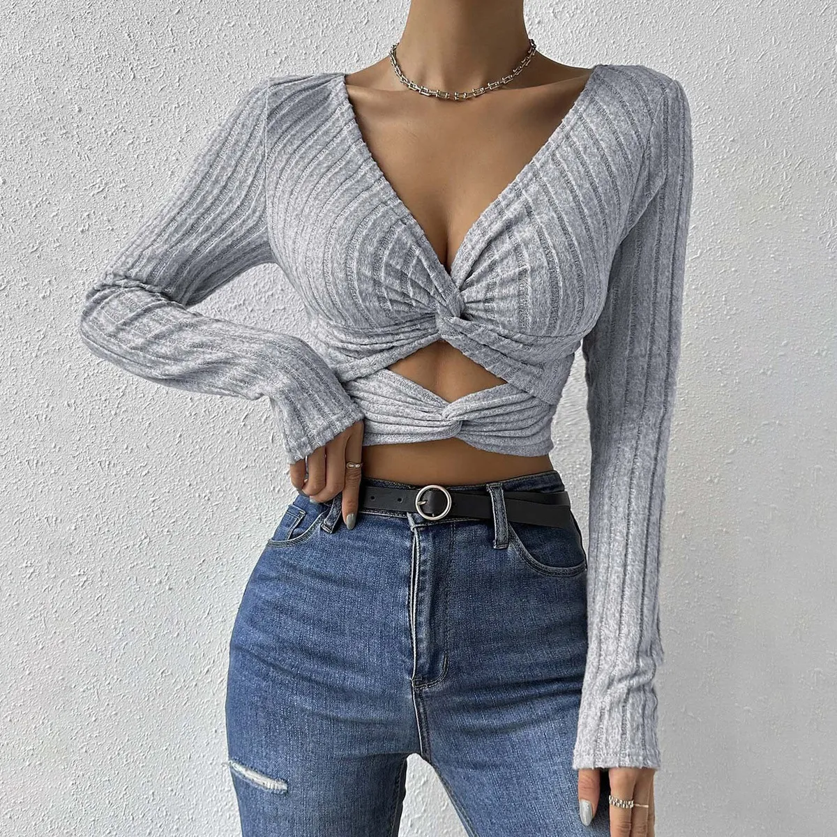 Women Sexy Slim Fit V-Neck Long Sleeve Crop Top