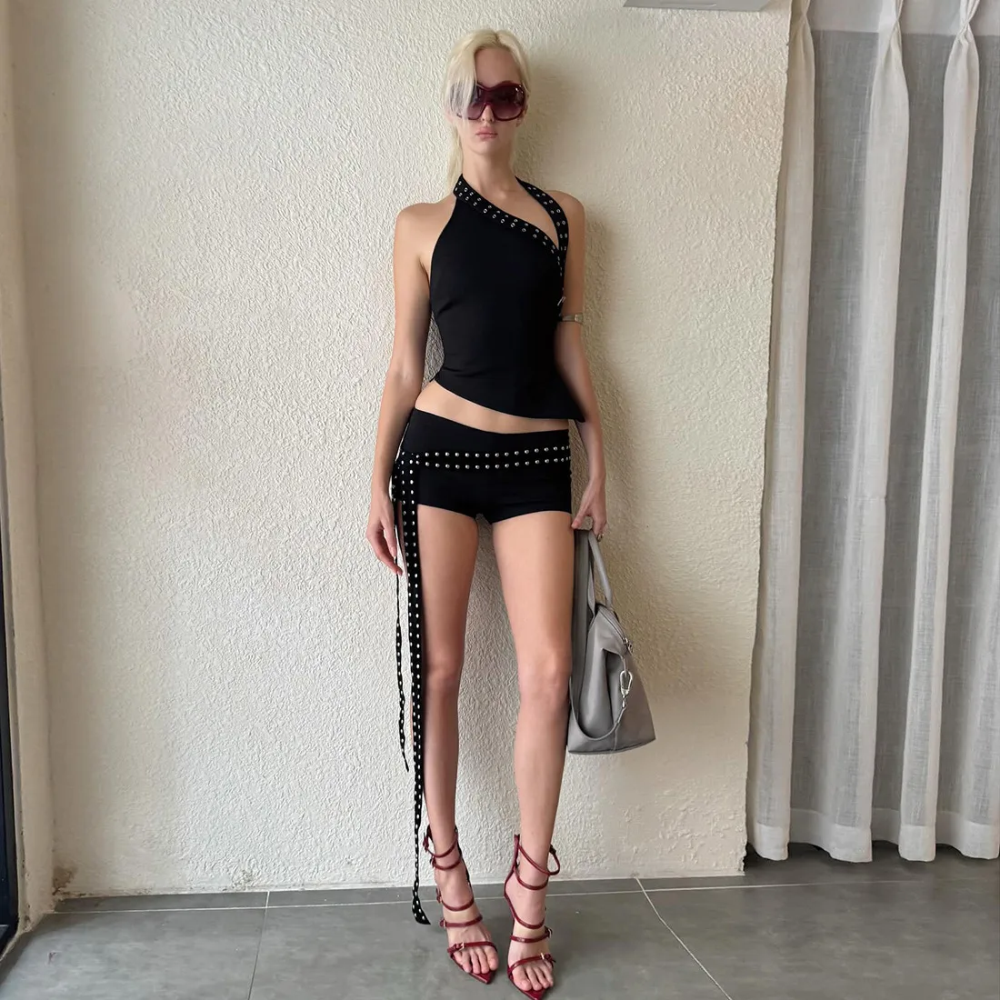 Women Fashion Sexy Rivet Slant Shoulder Sleeveless Top Long Strap Shorts Two-Piece Set