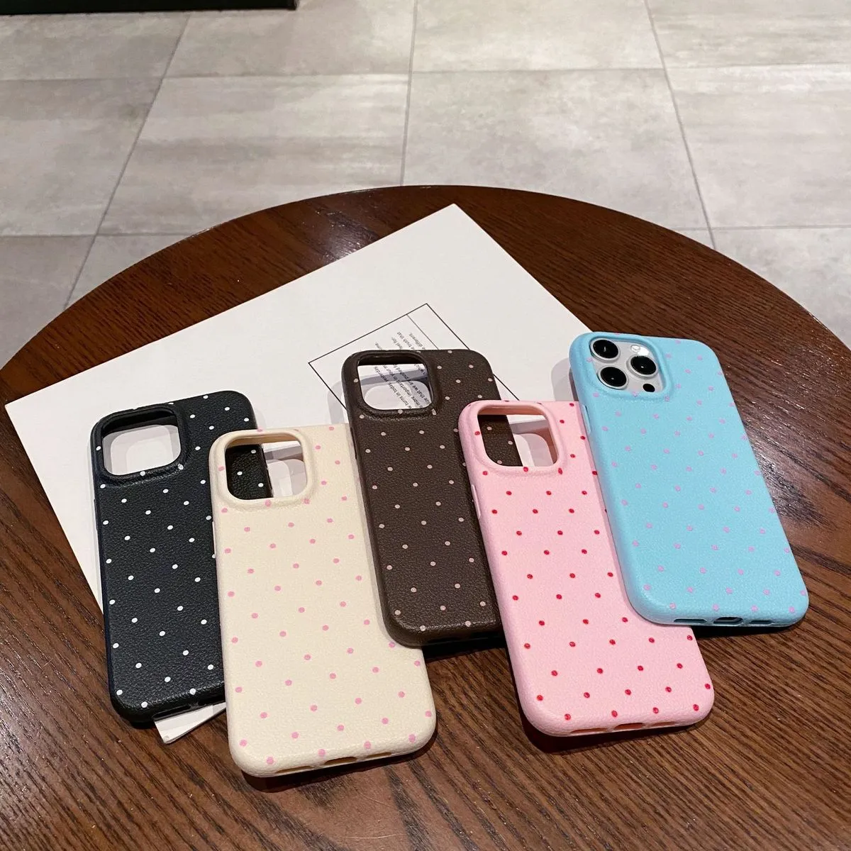 Fashion PU Leather Pattern Polka Dot Print Drop-Resistant Soft iPhone Case