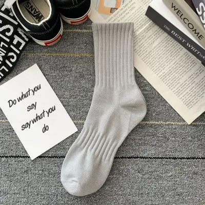Men's Fashion Casual Solid Color Thickened Mid-Calf Socks