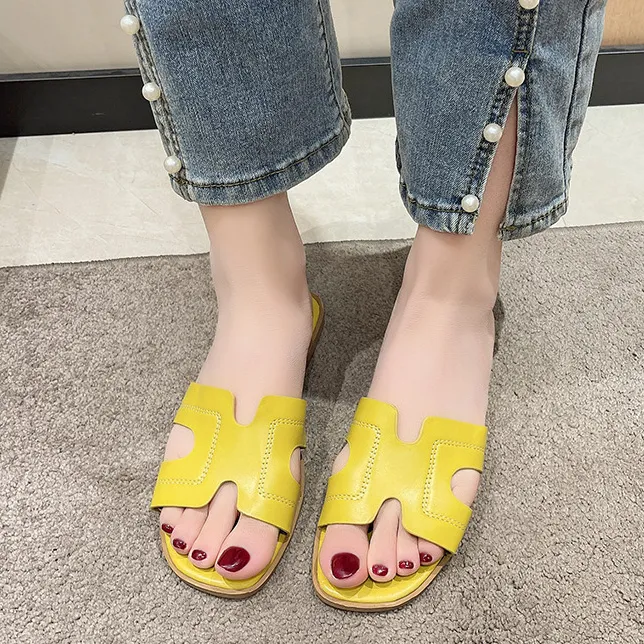 Women's Fashion Casual Solid Color Square-Toe Flat Non-Slip Sandals Plus Size