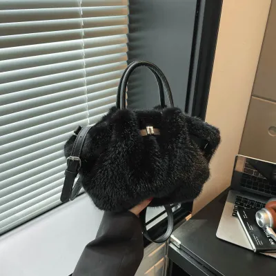 Women Fashion Solid Color Imitation Rabbit Fur Basket Handbag with Magnetic Buckle