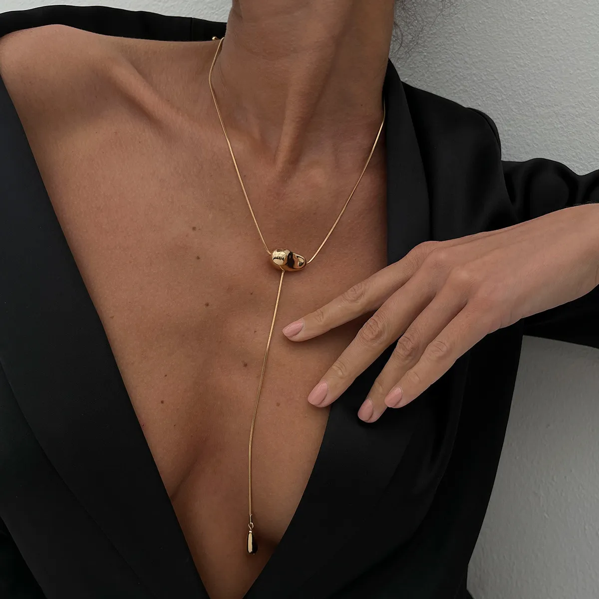 Women Fashion Irregular Geometric Water Drop Pendant Necklace
