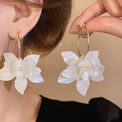 Women's Fashion Geometric Floral Alloy Earrings