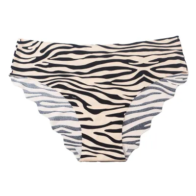 Women Fashion Seamless Ice Silk Breathable Underwear