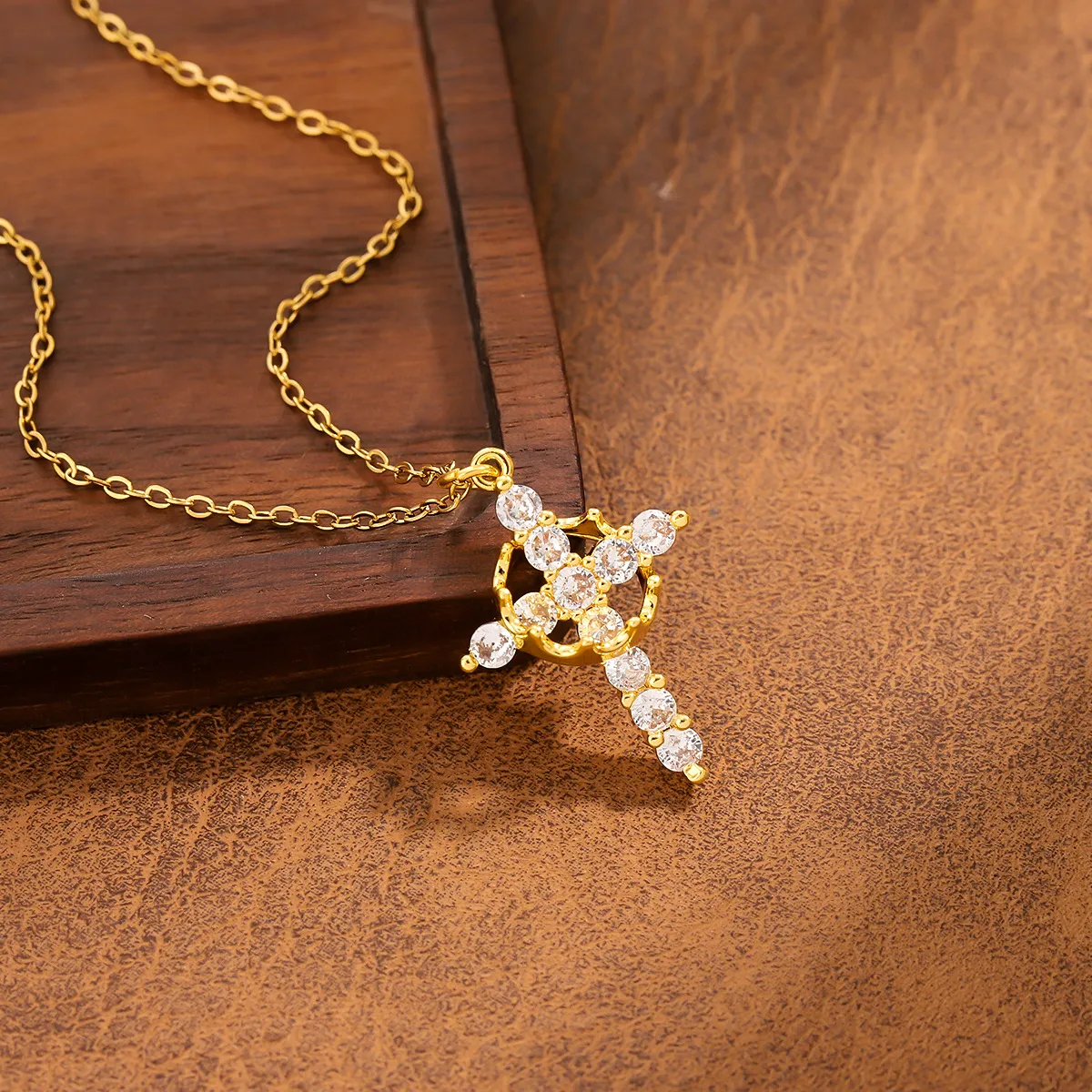 Women's Fashion Creative Zircon Cross Turnable Necklace