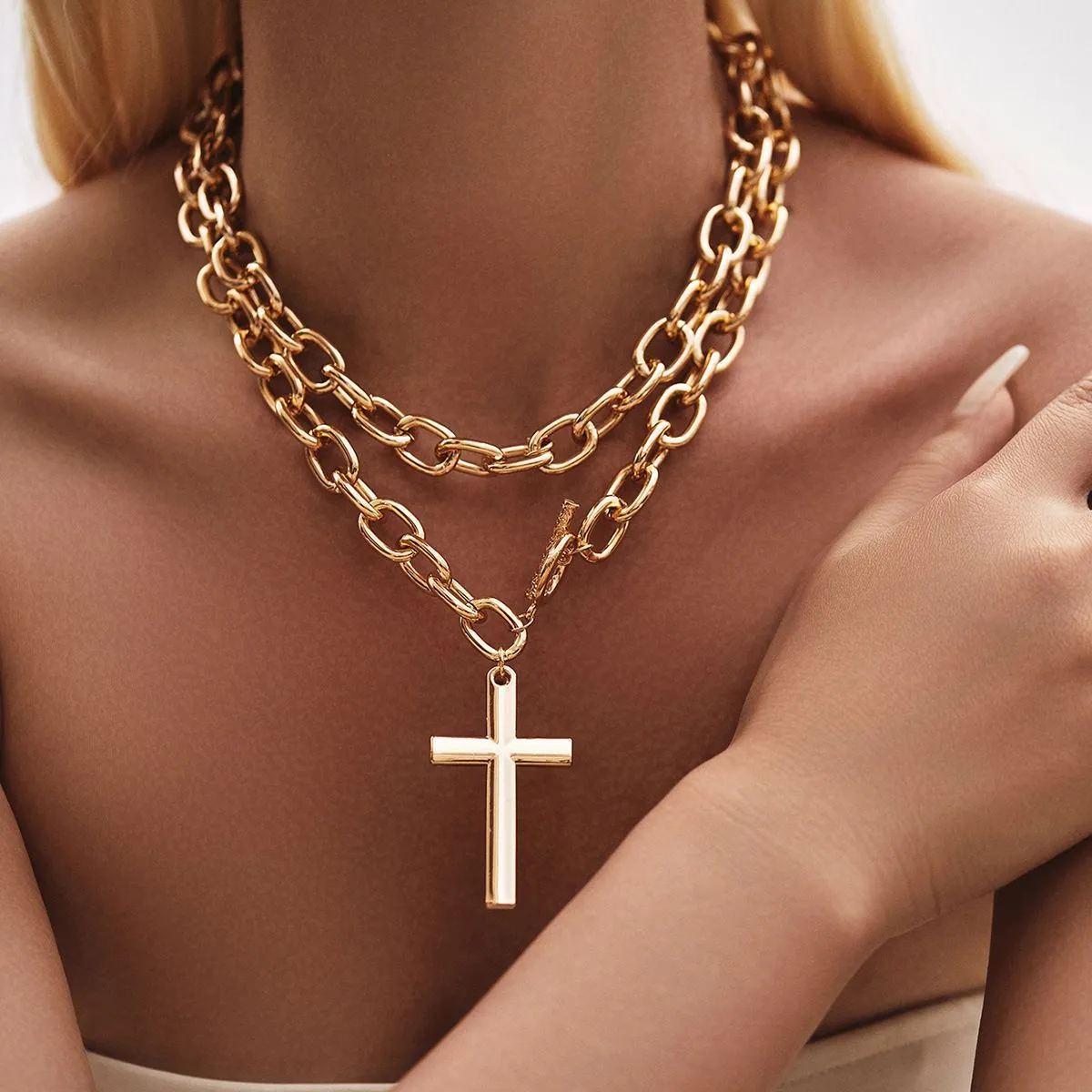 Women's Fashion Exaggerated Simple Stacked Cross Pendant Thick Chain Necklace