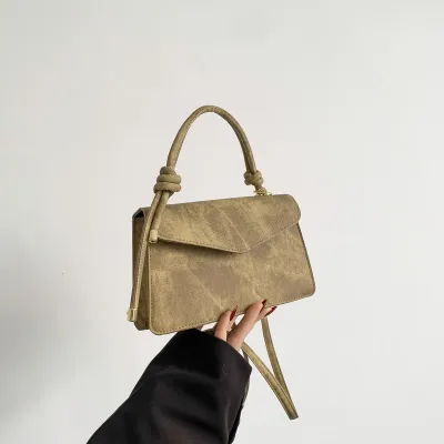 Women Fashion Casual Simple Solid Color PU Crossbody Bag with Magnetic Buckle