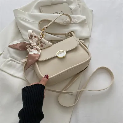 Women Casual Solid Color Chain Small Square Crossbody Bag