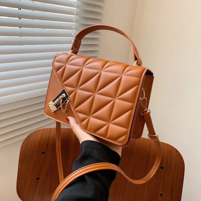 Women Fashion Simple Solid Color Rhombic Chain Small Square Crossbody Bag