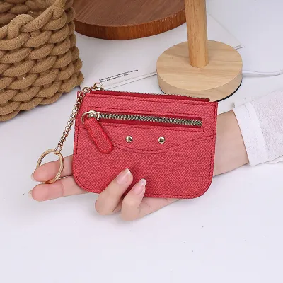 حامل بطاقات بسيط من البولي يوريثين للنساء