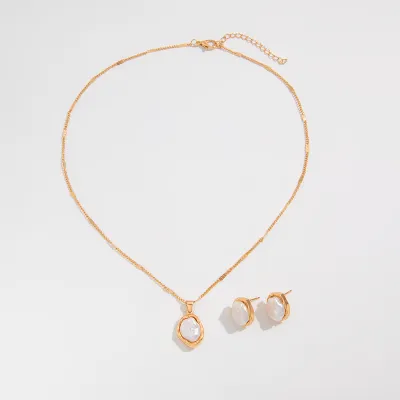 Women Fashion Simple Elegant Imitation Pearl Pendant Earrings Necklace Set