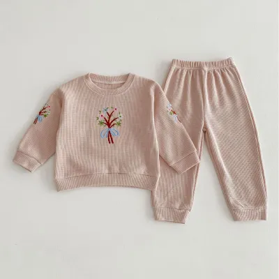 Kids Baby Girls' Fashion Casual Embroidery Waffles Long-Sleeve Sweatshirt Pants Two-Piece Set Solid Color Floral