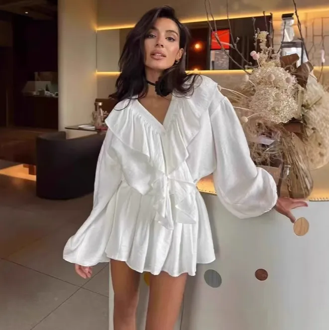 Women Fashion Solid Color Ruffled Long-Sleeve Blouse Loose Shorts Two-Piece Set
