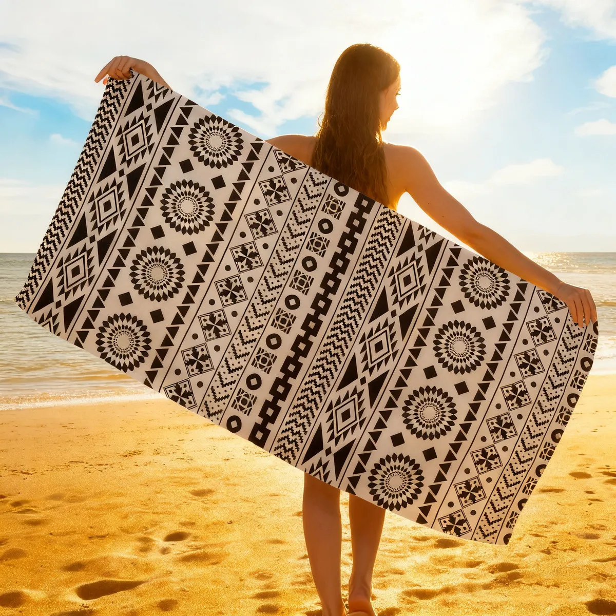 Microfiber Quick-Drying Beach Towel for Women Swimming