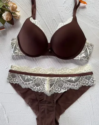Women Fashion Lace Stitching Gathered Bra Set