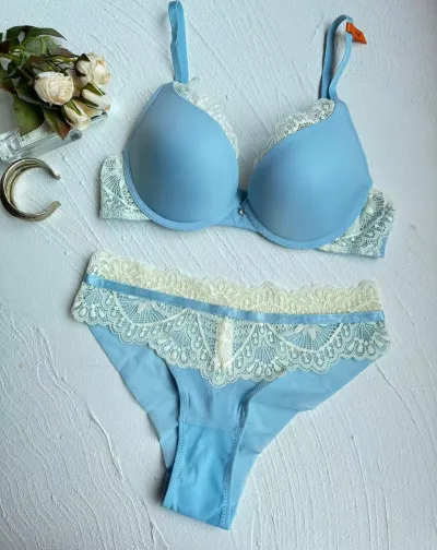 Women Fashion Lace Stitching Gathered Bra Set