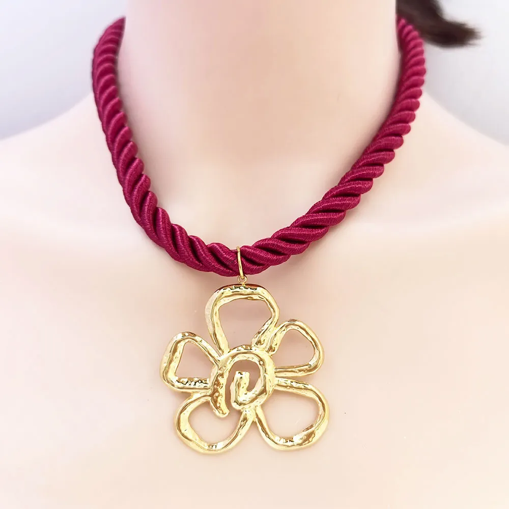 Women Fashion Exaggerated Multicolor Braided Rope 304 Plated Stainless Steel Sunflower Pendant Necklace