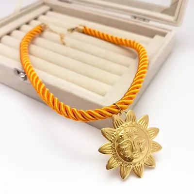Women Fashion Multicolor Braided Rope 304 Stainless Steel Sunflower Pendant Necklace