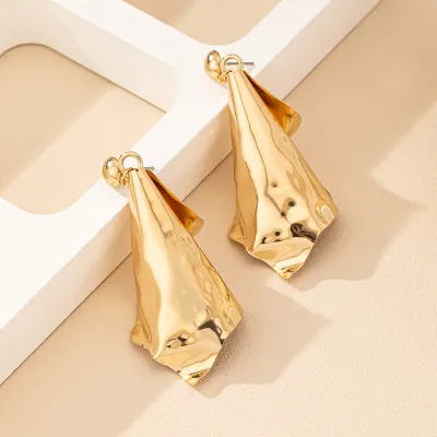 Women Fashion Irregular Geometric Alloy Earrings