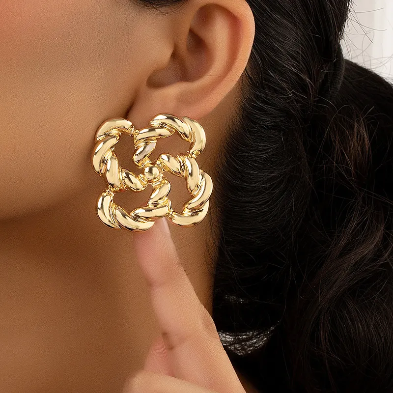 Women Fashion Geometric Twist Earrings