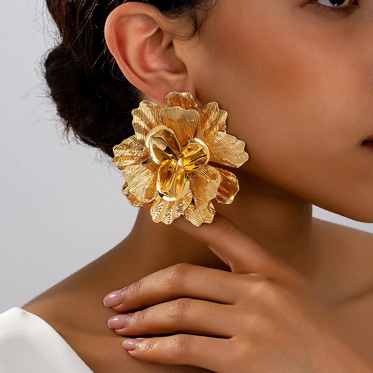 Women Fashion Creative Exaggerated Three-Dimensional Multi-Layer Floral Earrings