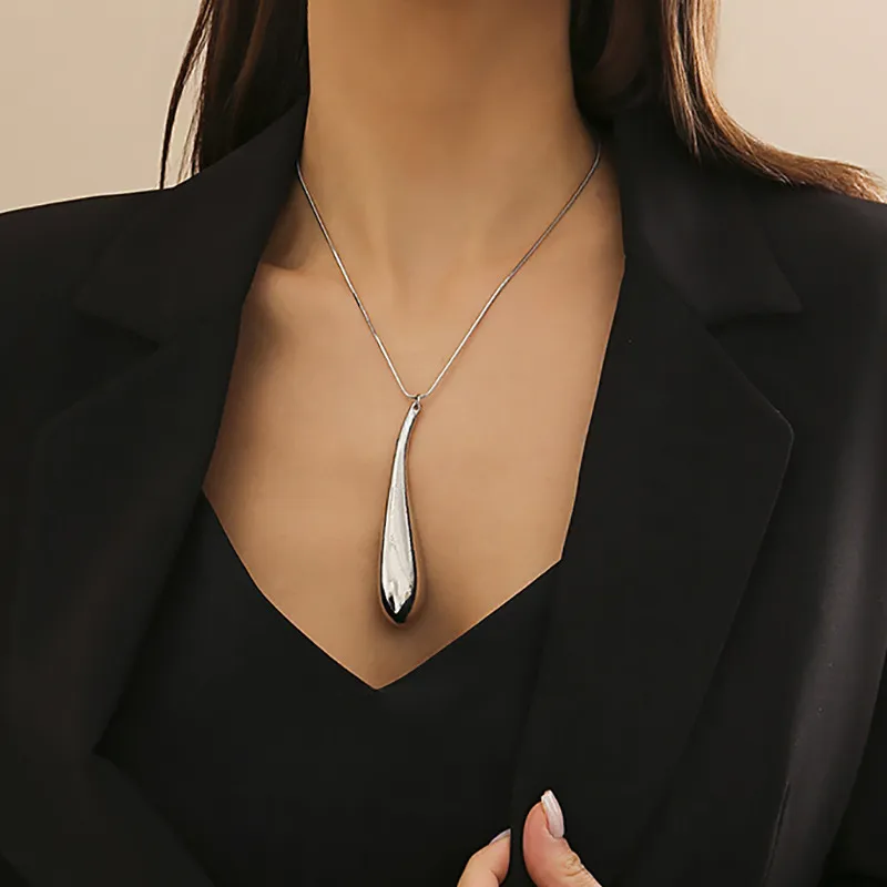 Women Fashion Punk Style Alloy Teardrop Pendant Necklace