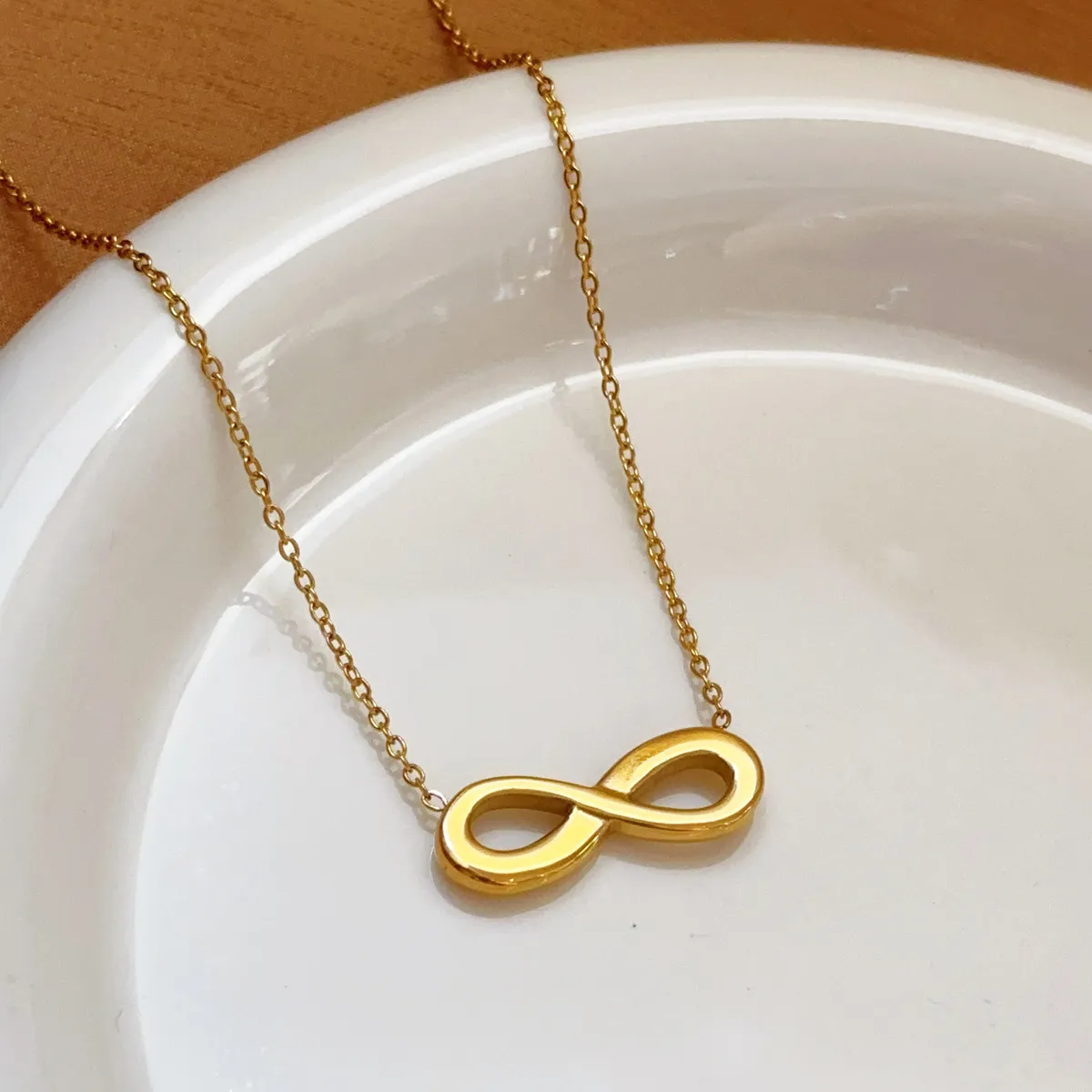 Women's Fashion Simple Solid Geometry O-Chain Infinity Necklace Jewelry