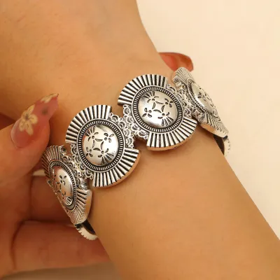 Women Fashion Retro Ethnic Alloy Elastic Bracelet