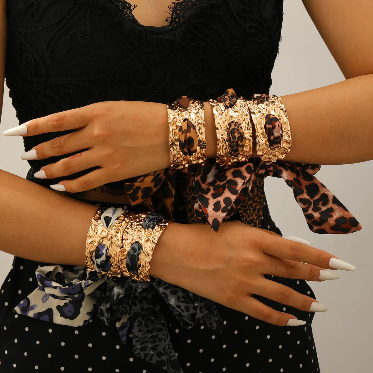 Women's Fashion Exaggerated Metallic Leopard Scarf Bracelet