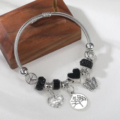 Fashion Beaded Pendant Bracelet