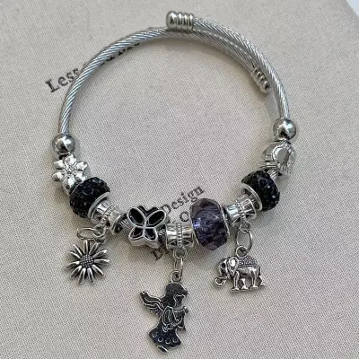 Fashion Beaded Pendant Bracelet